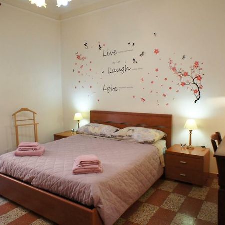 Angoletto Di Trastevere Rom Exterior foto